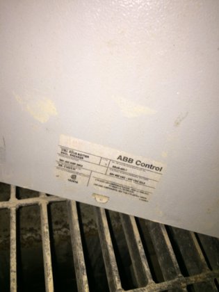 ABB 400 安培 600 伏断路器