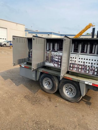 シンプレクス・トライデント・トレーラー・ロード・バンク 500KW