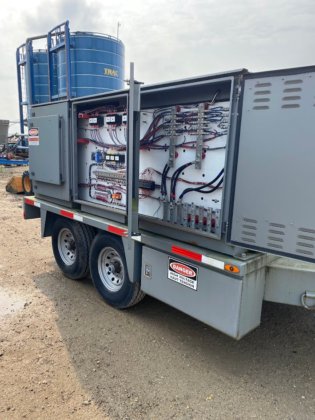 シンプレクス・トライデント・トレーラー・ロード・バンク 500KW