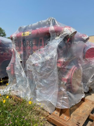 核心 3512C 柴油发动机