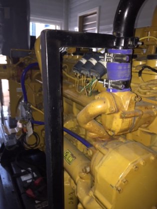 集装箱式卡特彼勒 170 千瓦、天然气、480 伏发电机组