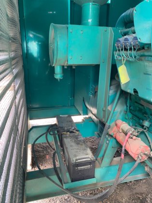 康明斯 GTA 28，480 千瓦，480 伏发电机