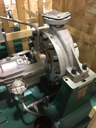 2台のPCCポンプとバルドール30馬力モーター