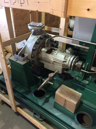 2台のPCCポンプとバルドール30馬力モーター