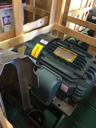 2台のPCCポンプとバルドール30馬力モーター