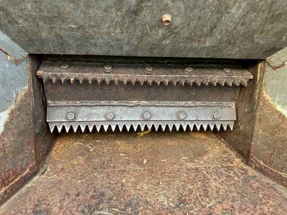 2017 MOROOKA MC-300D