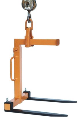 Florian Eichinger loading fork with manual compensation 1056 in Hagen ...