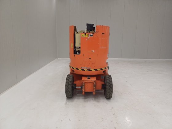 2014 JLG E300AJP