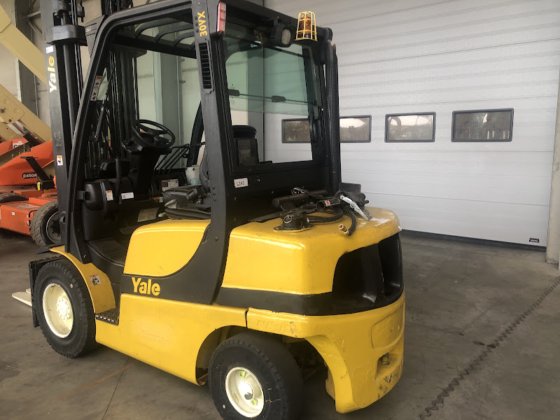 2014 YALE GLP30VX
