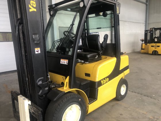 2014 YALE GLP30VX