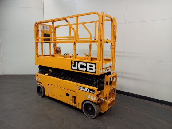 2017 JCB S2032E