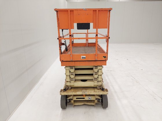 2016 JLG 10RS