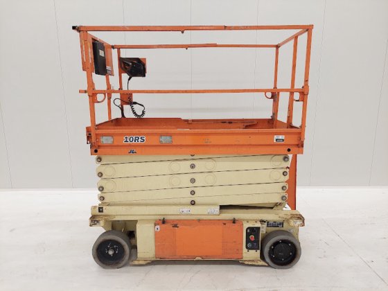2016 JLG 10RS