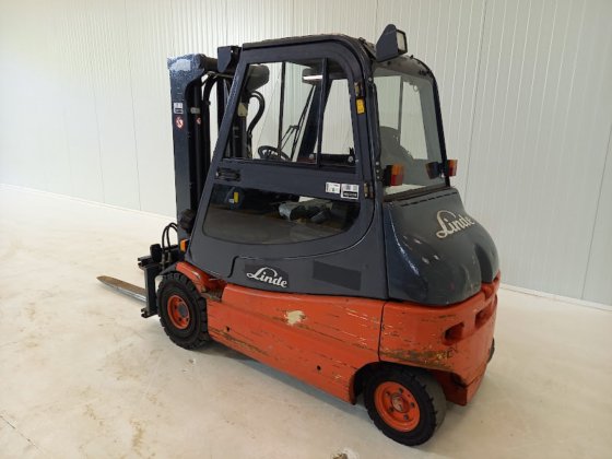 2007 LINDE E25-02