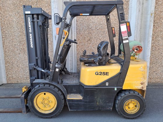 2006 DAEWOO G25E-3