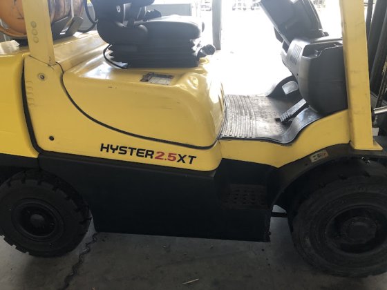 2017 HYSTER H2.5XT