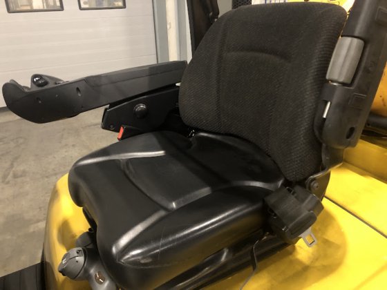 2019 YALE GLP30VX