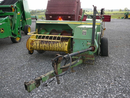 1976 John Deere 336 in