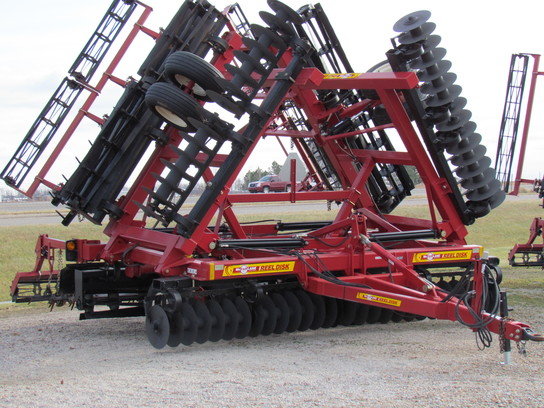 2009 McFarlane RD-4035-RB in Farina,