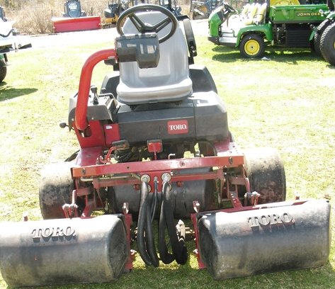 Toro Diesel Triplex-3200D in Calverton,