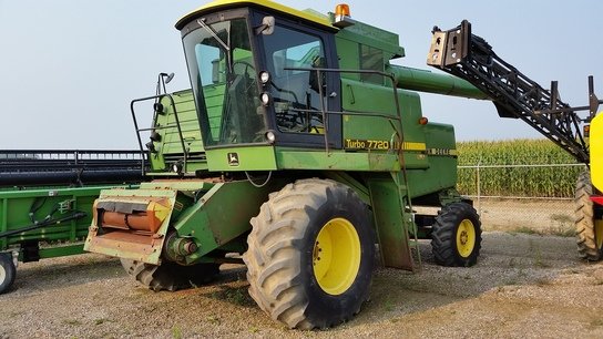 1984 John Deere 7720 in