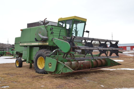 1979 John Deere 6600 in