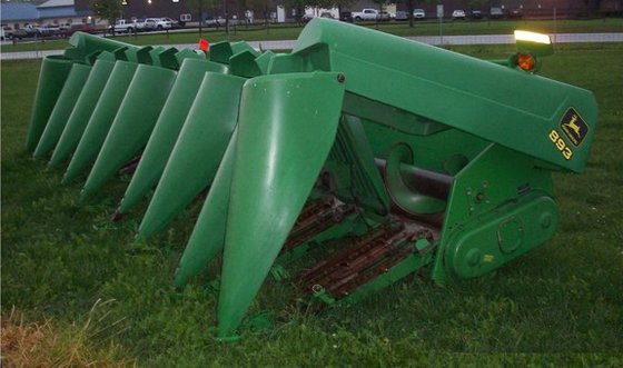 1999 John Deere 893 in