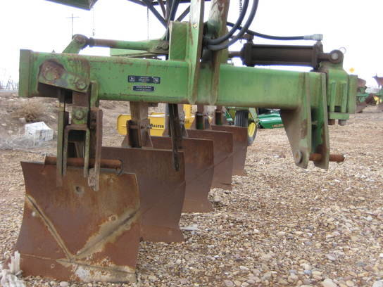 John Deere 3955 in Roosevelt,