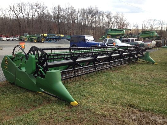 2004 John Deere 630F in