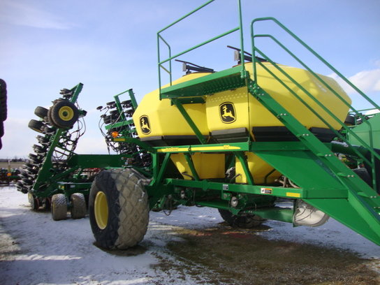 2012 John Deere 1890 in