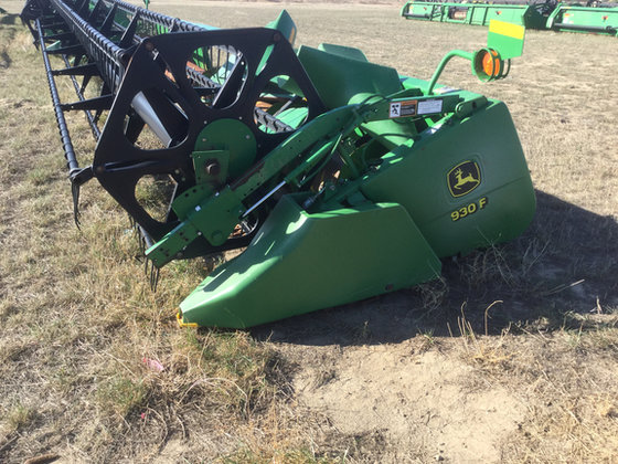 2003 John Deere 930F in