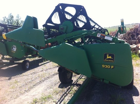 1999 John Deere 930F in