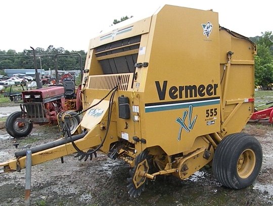 2006 Vermeer XL555 in London,