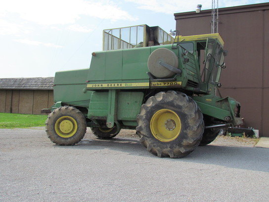 1978 John Deere 7700 in