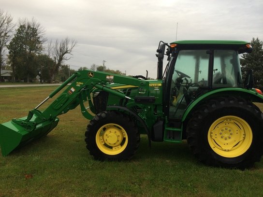 2012 John Deere 5100M in