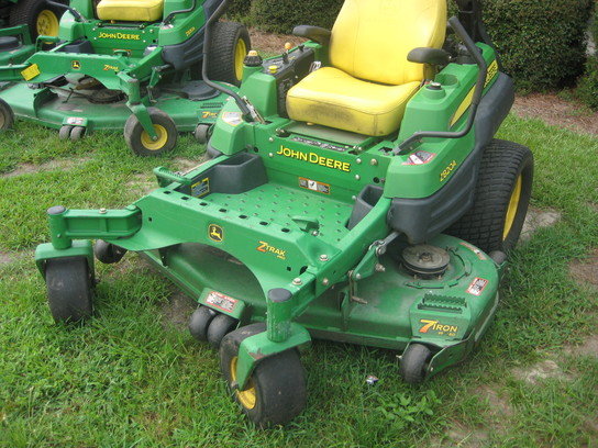 2009 John Deere Z820A in