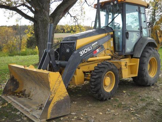 2010 John Deere 310SJ in