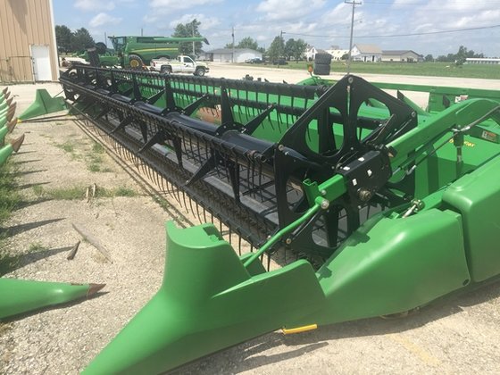 2013 John Deere 635F in