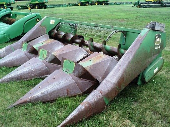 1976 John Deere 444 in
