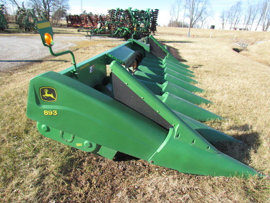 2003 John Deere 893 in