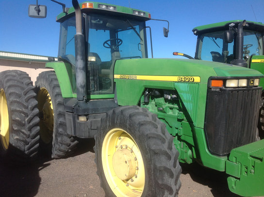 1997 John Deere 8400 in