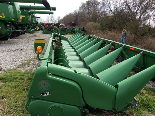 John Deere CH2112 in Rayville,