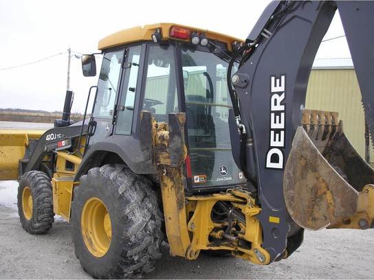 2009 John Deere 410TJ in