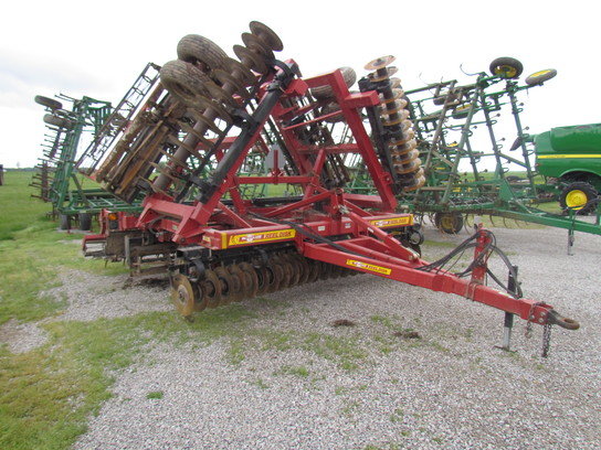 2009 McFarlane RD-4030-RB in Farina,
