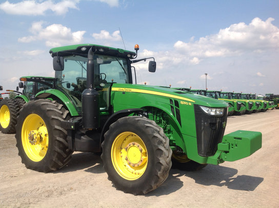 2011 John Deere 8310R in