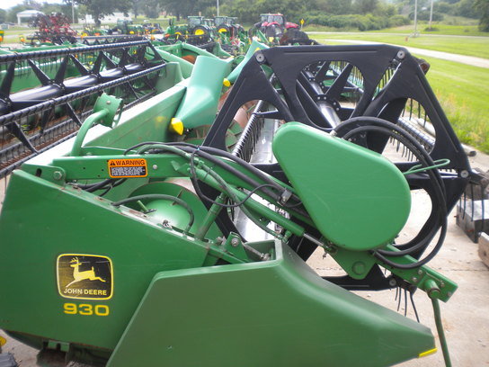 1996 John Deere 930 in