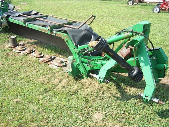 2004 John Deere 275 in