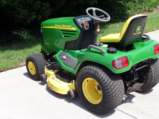 2005 John Deere X475 in