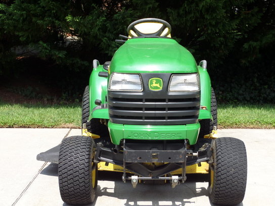 2005 John Deere X475 in