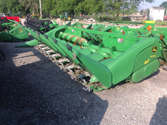2012 John Deere 608C in